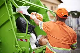 Best Appliance Removal  in Dubuque, IA